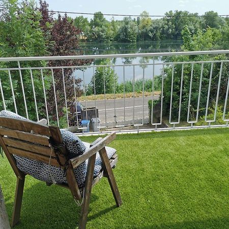 La Rive Du Doubs - 2 Chambres - 5 Pers - 56, Chemin Du Canal Du Rhone Au Rhin Dole Exterior foto